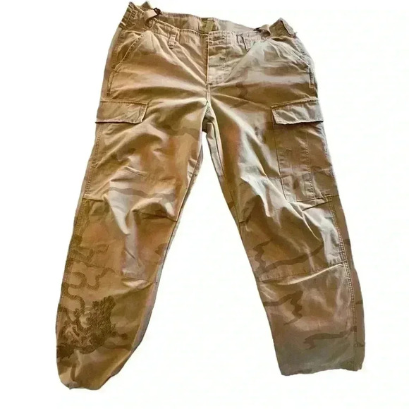 Vintage American Eagle size large Army style camo fatigues embroidered dragons! - Picture 15 of 15